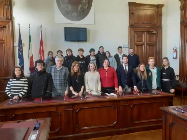 Scuola paritaria ''Vittorio Montiglio'' di Santiago, studenti cileni in visita in Municipio