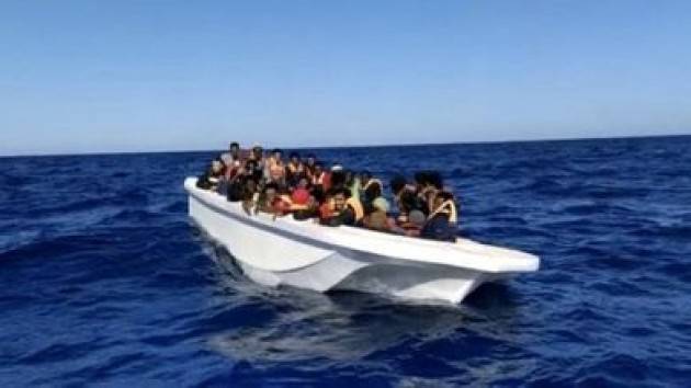 Migranti: Viminale aumenta i rimborsi per gli stranieri accolti, Salvini insorge