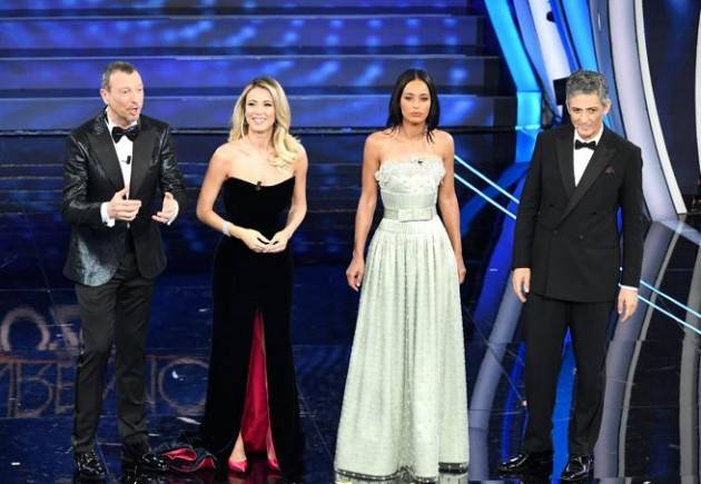 Come viene scelto il vincitore di Sanremo?