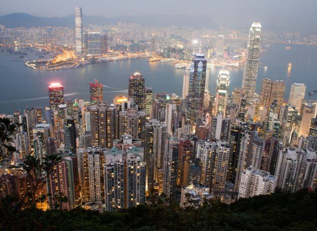 Coronavirus, Hong Kong impone la quarantena per chi arriva dal resto della Cina