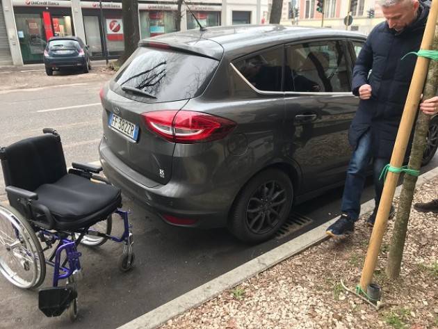 Cremona Zagni/Lega: ‘In viale Trento e Trieste parcheggi dei disabili impraticabili per le persone in carrozzina