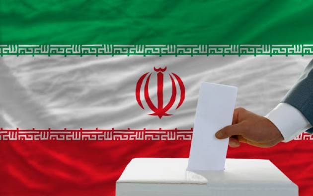 Seggi aperti in Iran, ma è l'astensionismo il rivale da battere 