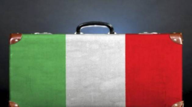 Italiani all’estero: quasi 5,5 milioni gli iscritti all’AIRE