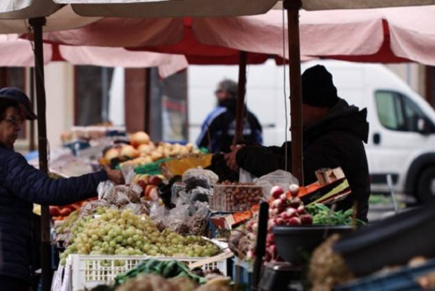 Emergenza sanitaria, sospeso anche il mercato di questa mattina