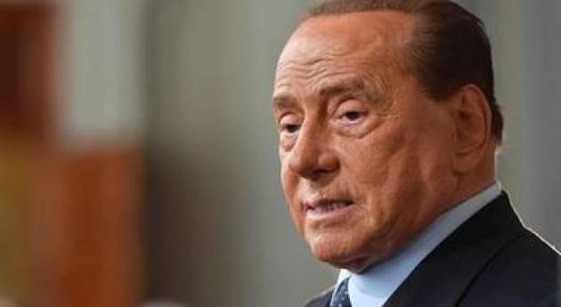 Berlusconi dona 10 milioni alla Lombardia