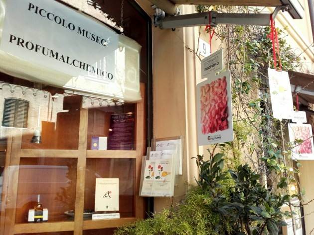 Modena, Museo ProfumAlchemico: iniziativa on line contro il coronavirus