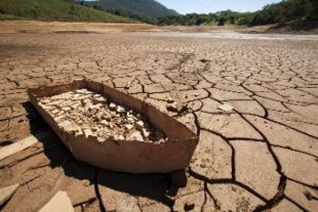 Il coronavirus non ferma l’agricoltura italiana: si comincia a irrigare, ma al Sud è emergenza acqua