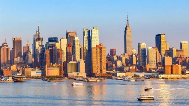 A New York oltre 10 mila casi
