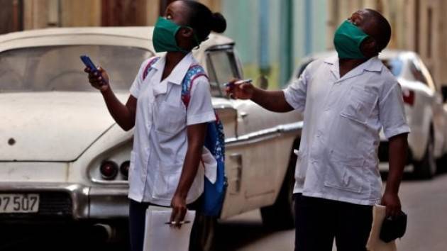 In arrivo 52 medici da Cuba e Russia