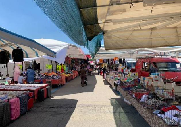 Torino, da domani sospesi mercati all'aperto