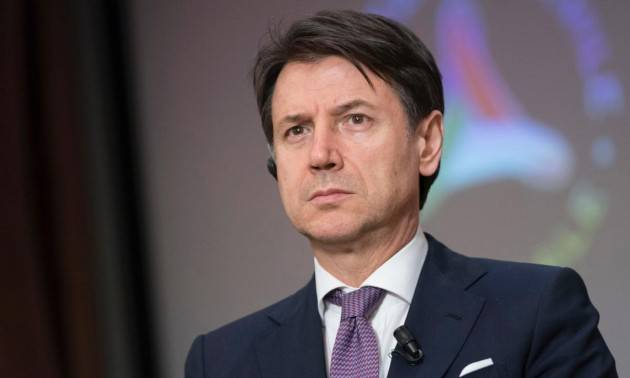 Conte: ''Lavoriamo con i sindacati ma decide il governo''