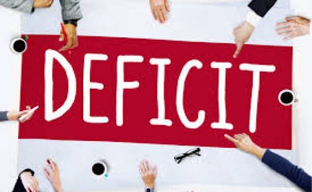 L’Italia rischia deficit al 10%