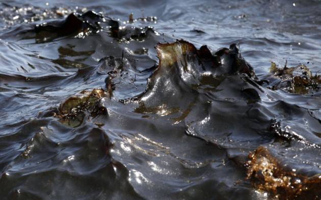Maree nere: dove e quando il petrolio raggiungerà la costa? Il caso della collisione al largo della Corsica