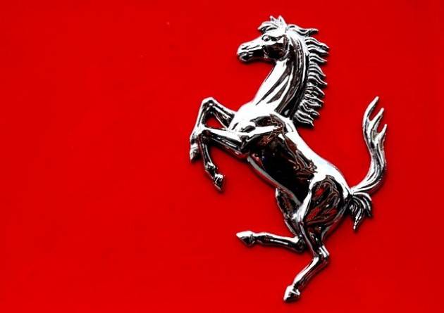 Ferrari, app tracciamento per dipendenti