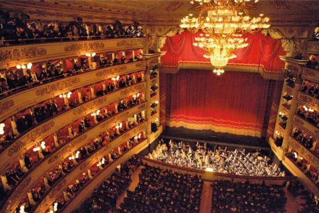 La Scala dà il via alla ''Fase 2'' su Facebook