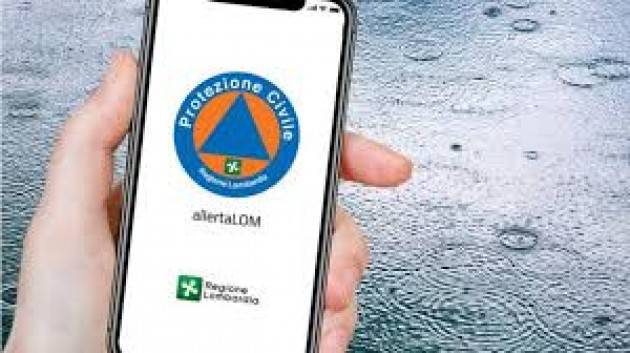L’app AllertaLom: ''Il 5,9% dei lombardi ha 2 sintomi Covid''