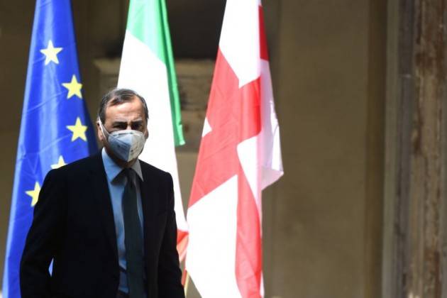 Sala chiede a Fontana chiarezza sui numeri
