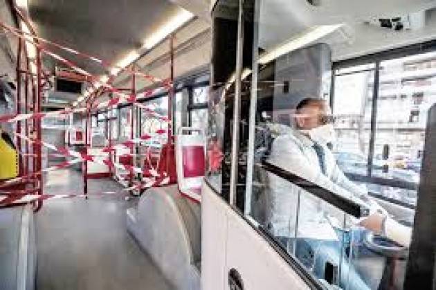 LNews-CORONAVIRUS. RIAPERTURE DAL 4 MAGGIO, LOMBARDIA AL LAVORO PER MODIFICARE I TRASPORTI PUBBLICI A PARTIRE DA MILANO