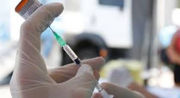 Vaccino Usa-Germania, test su uomo e milioni di dosi nel 2020