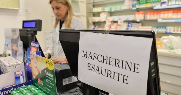 Federfarma: ''Mascherine 50cent arrivate e già sold out''