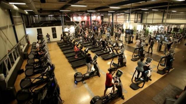 Riapertura centri sportivi entro il 25 maggio