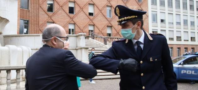 Brescia: la solidarietà dei poliziotti per gli Spedali Civili