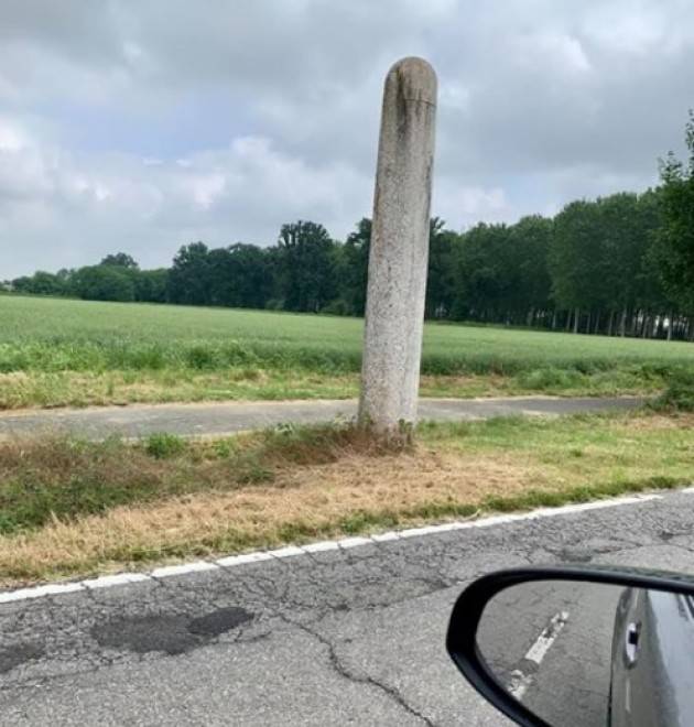 Curiosità  cremonesi La stele ‘Signori’ di Via Postumia