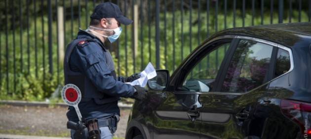 Scarica Il modello di autodichiarazione per gli spostamenti tra regioni