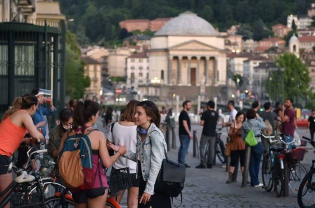 La movida preoccupa, ''notti pazze'' da Nord a Sud. Sindaco Sala: ''Frustrati''