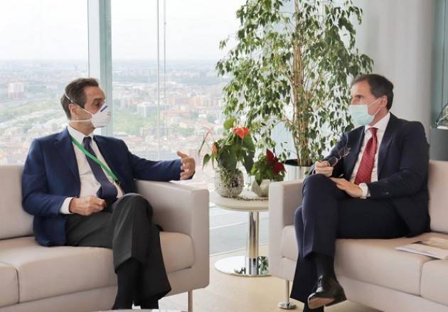 LNews-MINISTRO BOCCIA E PRESIDENTE FONTANA: A PALAZZO LOMBARDIA INCONTRO UTILE E POSITIVO