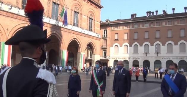 Cremona #Durante Covid-19 Festa Repubblica 2 giugno 2020 Breve cerimonia con alza bandiera