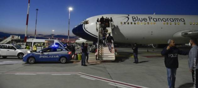 Cooperazione internazionale: otto latitanti tornano in Italia