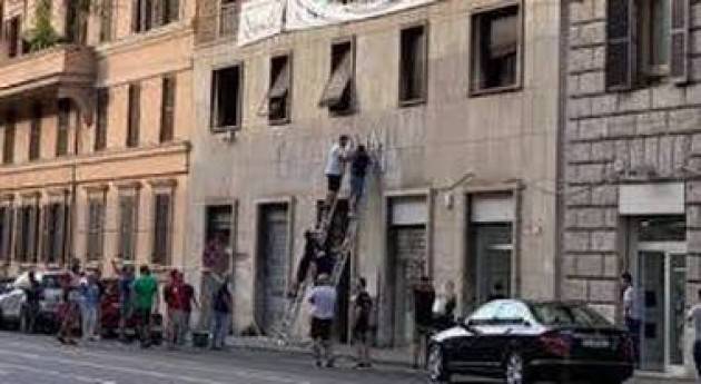 Raggi: ‘Vittoria per la città’ Roma: Casapound, ordinato lo sgombero della sede occupata all'Esquilino  