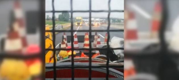 Guida in stato di ebbrezza: autista di un Tir crea pericolo sull’A1