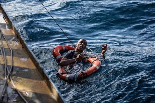 Pianeta Migranti Cremona Accordo Malta-Libiaper dare la caccia  con i soldi Ue.