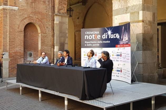 Presentato il progetto “Cremona notte di luce - Musica e parole per la ripartenza”