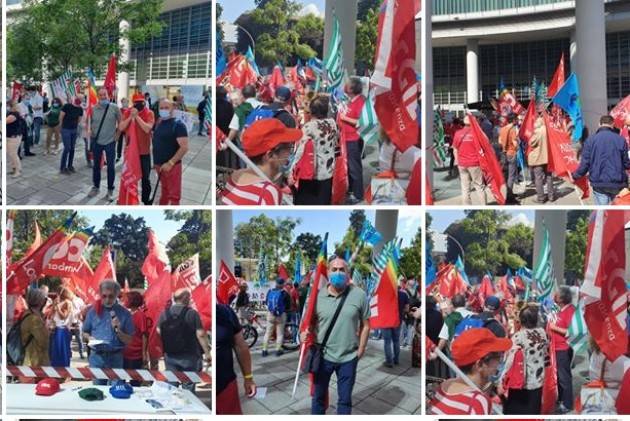 Milano Cgil-Cisl-UIL Il presidio degli infermieri al Pirellone di oggi 23 giugno 2020