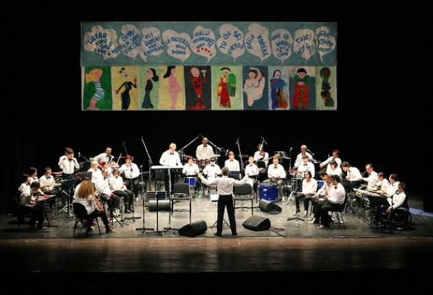 Castelleone (Cremona)  Magicamusica stasera , 25 giugno. a ‘Striscia la notizia’