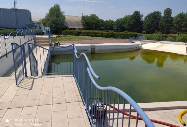 Crema Protezione civile che svuota le vasche della piscina: siamo ai confini con l’assurdo | La Sinistra