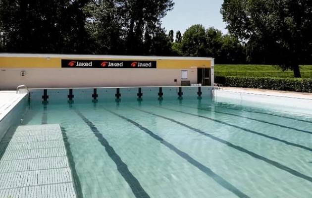 Cremona La piscina convertibile sarà aperta da domenica 28 giugno. Luca Zanacchi mantiene gli impegni annunciati.