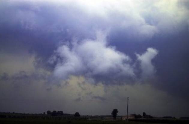 Rischio di precipitazioni dalle ore serali di oggi (venerdì 10 luglio) e sino al mattino di domenica 12