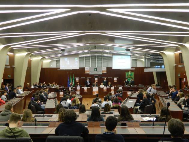 Lnews Le mozioni discusse oggi in Consiglio regionale Lombardia
