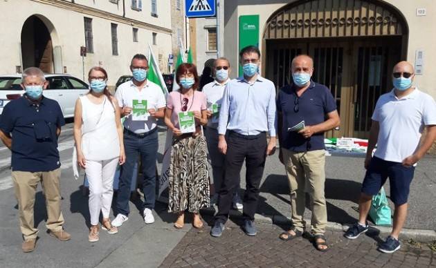 Crema Stamane banchetto informativo PD sul tema della sanità lombarda.