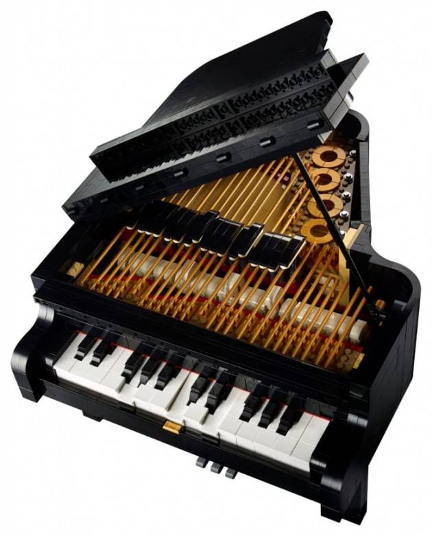 ILego Grand Piano, il pianoforte composto da 3.662 mattoncini arriva in Italia