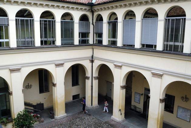 M5S CREMASCO: SEGNALAZIONE A FBC SULLA SITUAZIONE PARCHEGGI DI VIA ZURLA PER I DIPENDENTI