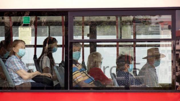 ADUC Trasporti pubblici e distanziamento. Il governo si è adeguato al popolo? Chi paga in salute?