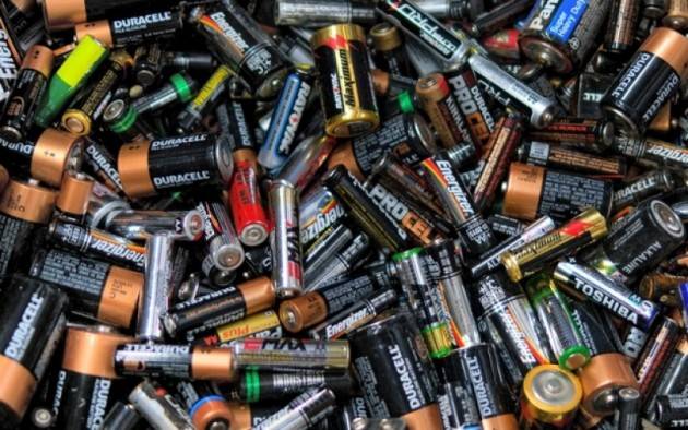 Batterie e accumulatori, l’Italia arranca nella raccolta differenziata