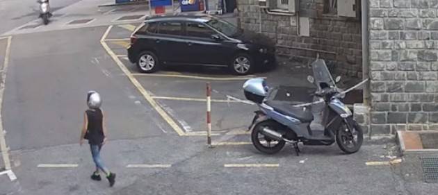 Rapina ad anziano, fermata coppia