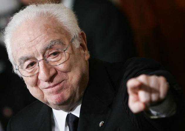 Dieci anni fa moriva Francesco Cossiga, il presidente picconatore