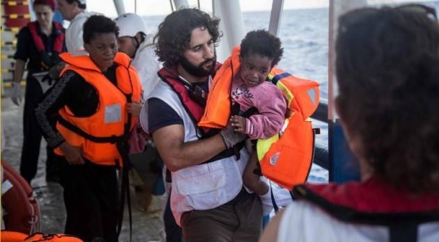 Pianeta Migranti Cremona . RESQ, la nave della società civile che vuole salvare i migranti in mare.